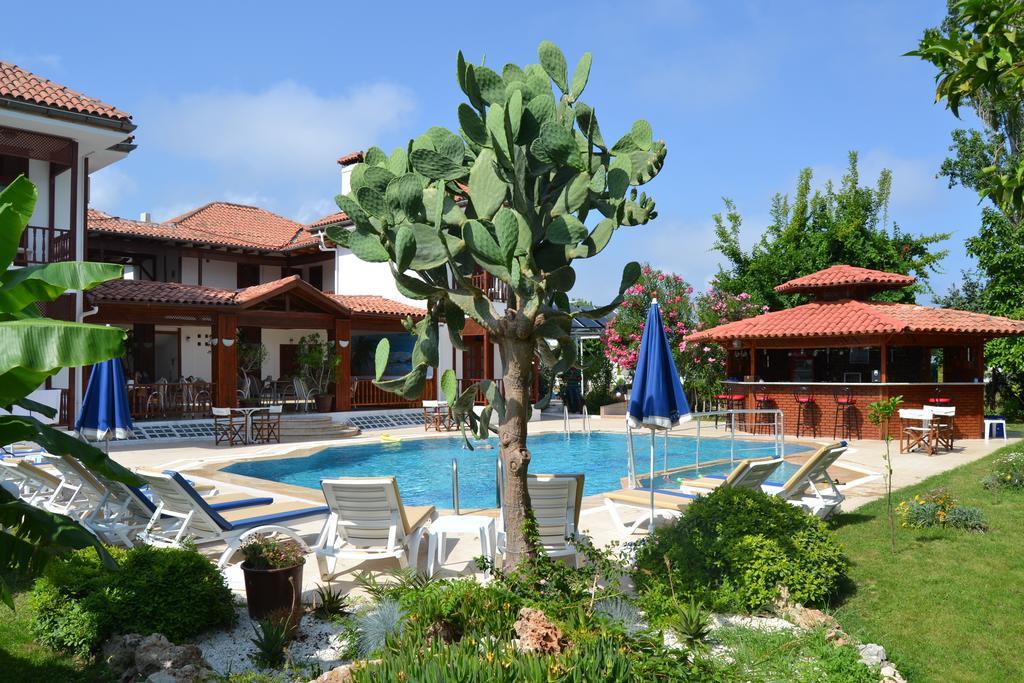 Palma Rosa Hotel Camyuva Exterior foto